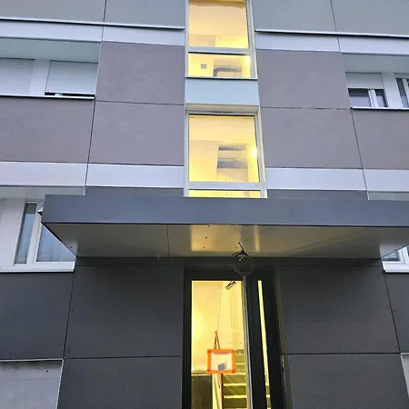 Apartament Cosy For Teams & Groups & Family With Parking