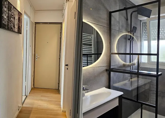 Apartamento Cosy For Teams & Groups & Family With Parking *