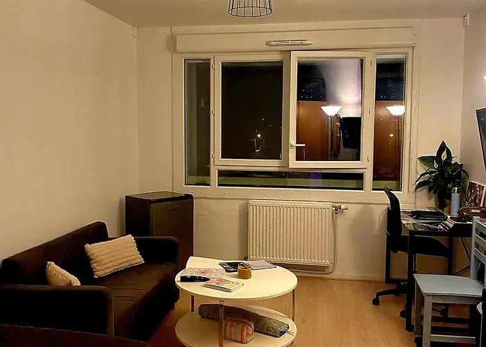 Lovely With Parking 公寓 *