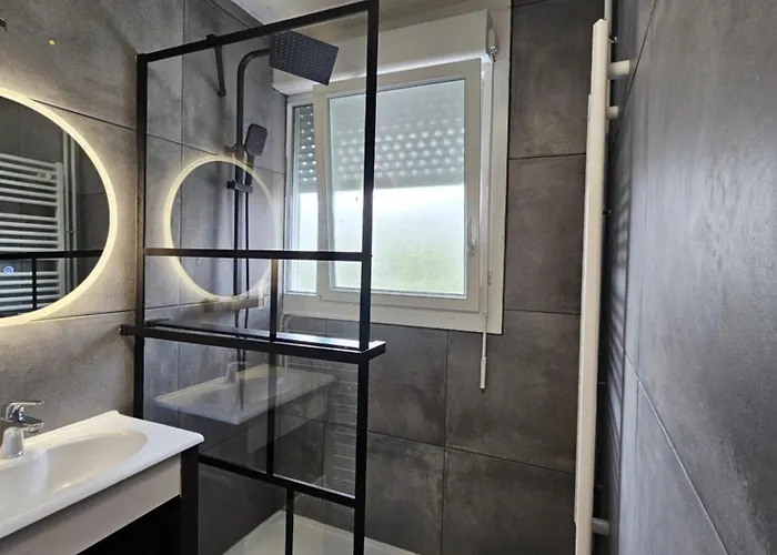 Cosy For Teams & Groups & Family With Parking Apartamento Mérignac